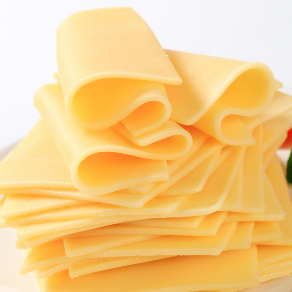 Sliced cheese or cream cheese
