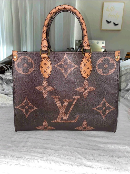 LV bumbag White – Spoiled Wives Boutique