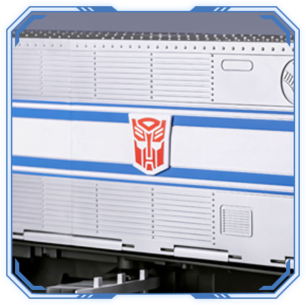 Flagship Optimus Prime Trailer Set – Robosen Japan