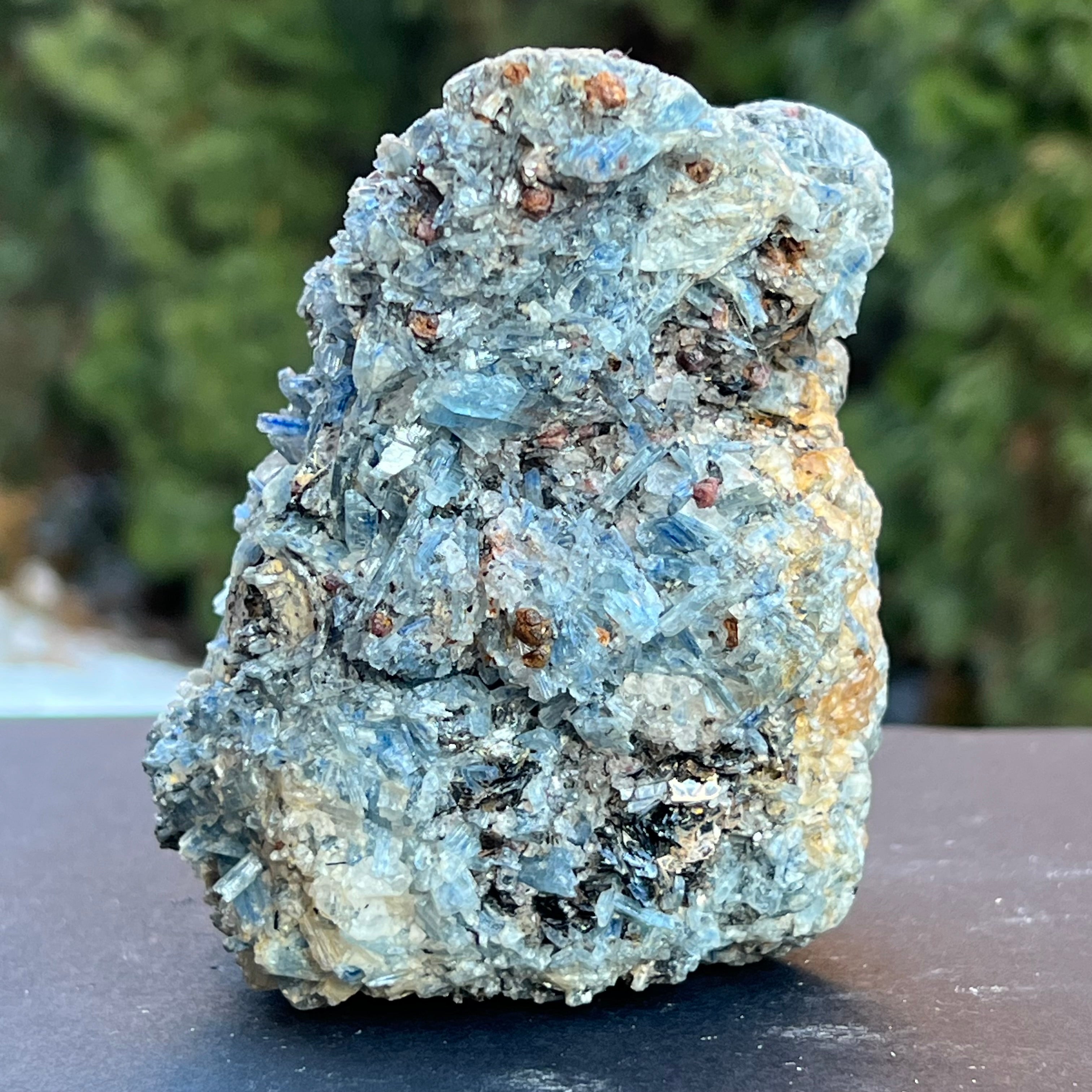 Kianit albastru (Cianit) piatra bruta din Zimbabwe model c2/3