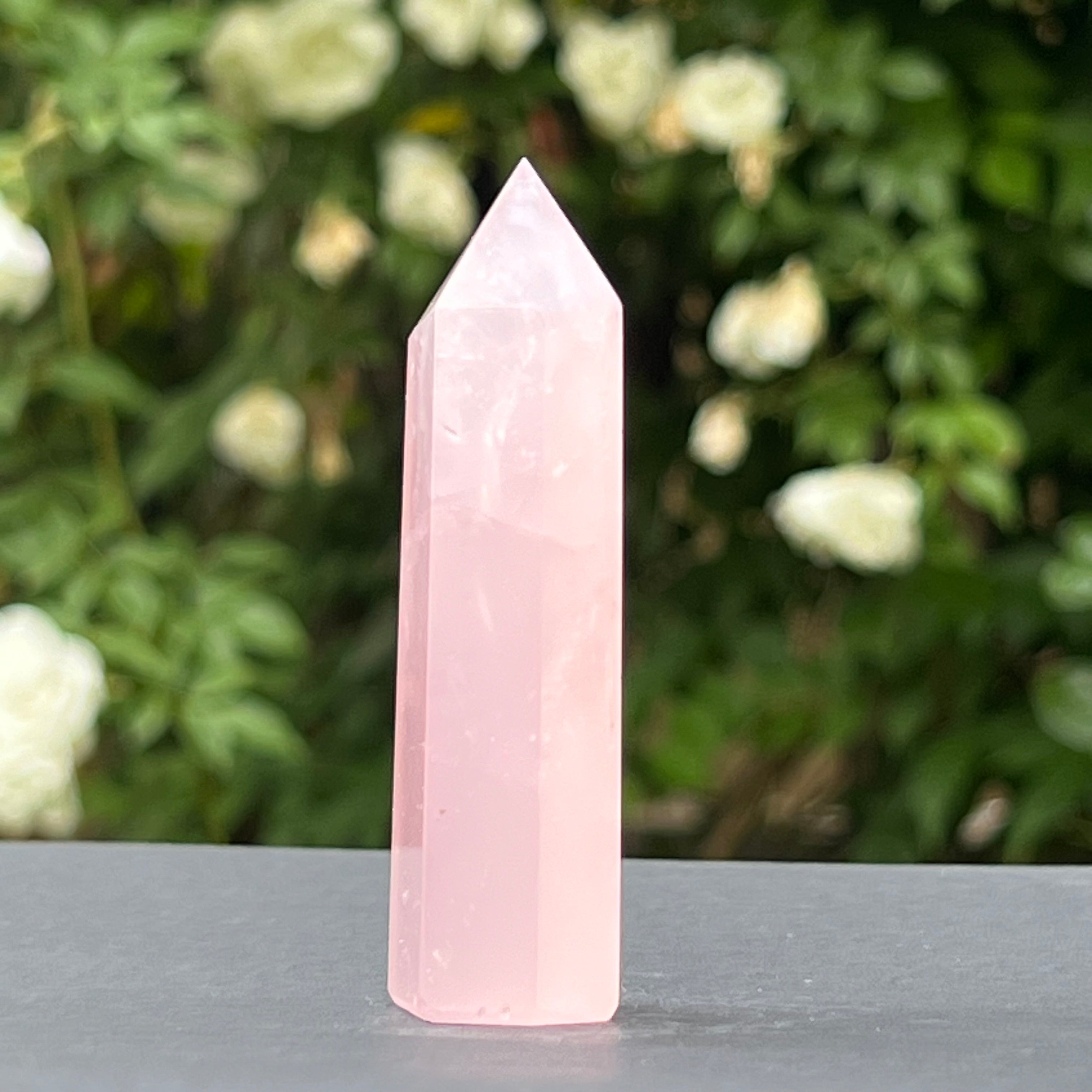 Obelisc cuart roz Namibia model 3