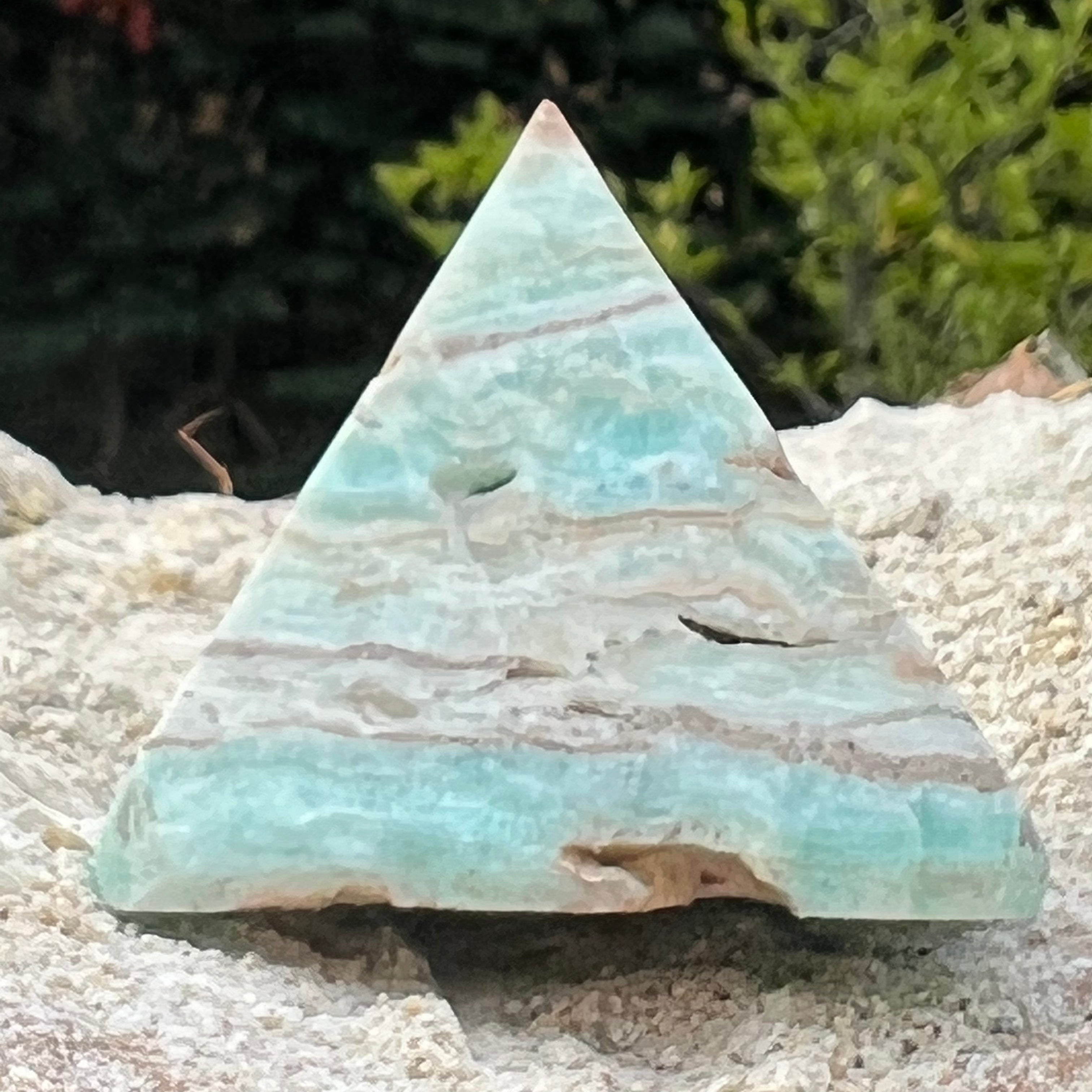 Piramida aragonit albastru m3