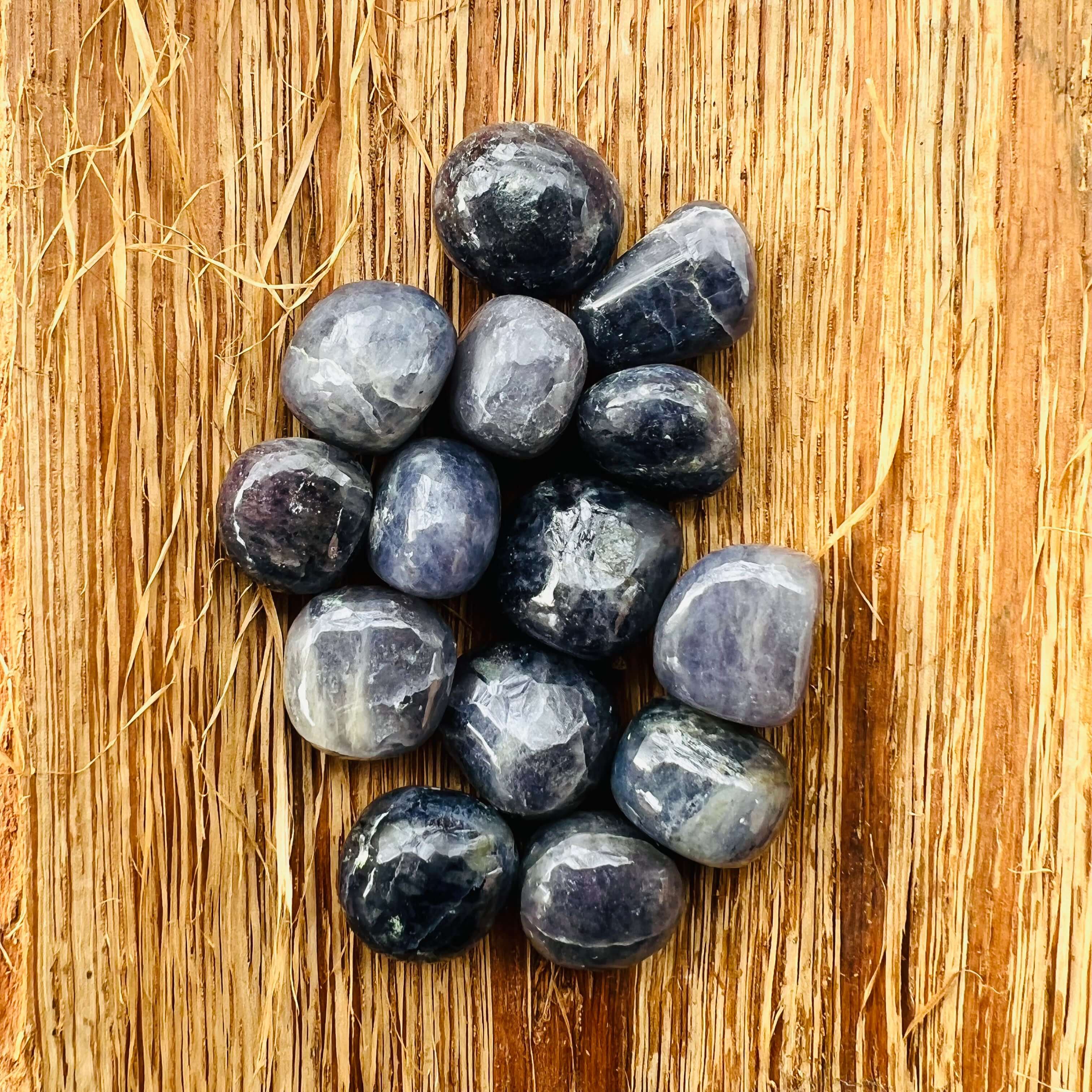 Iolit (safir de apa) piatra rulata mini