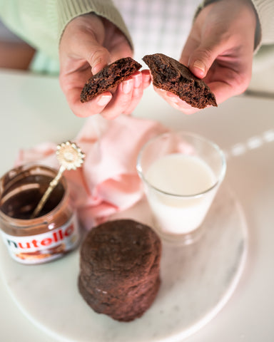 nutella cookies with milk