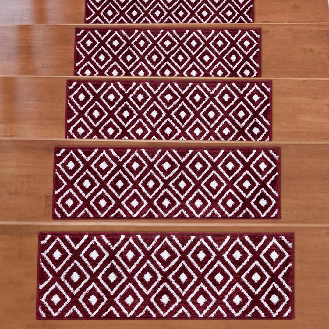 Valencia Red Trellis Non-Slip Stair Treads Rug