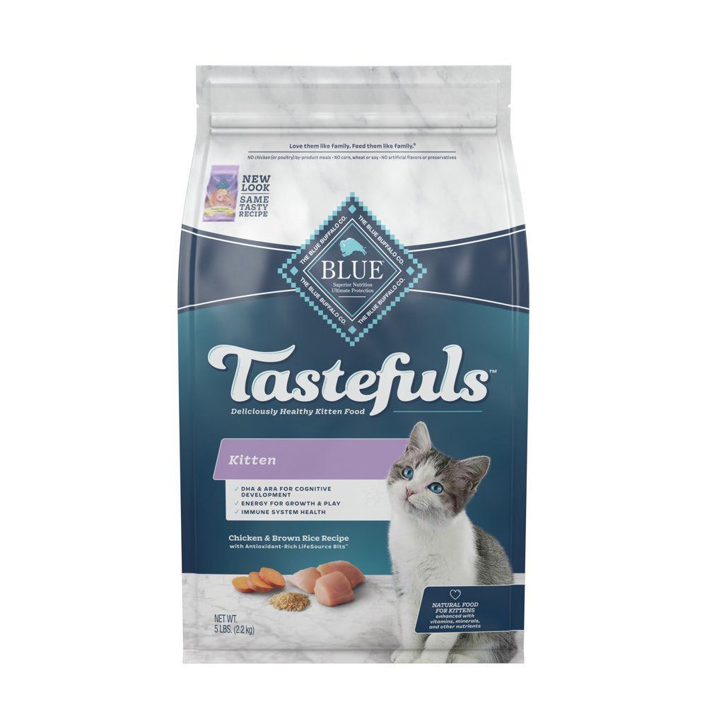 soft cat food pellets