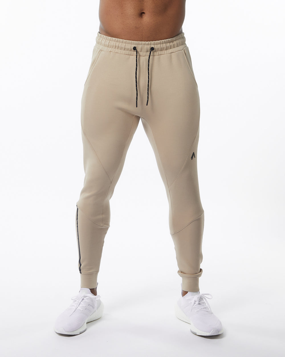 Beugel gevaarlijk Oppervlakte ELMTS Cuffed Jogger - Tan – Alphalete Athletics