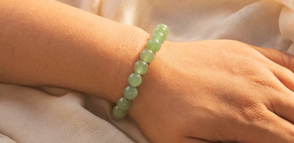 which hand to wear green aventurine bracelet