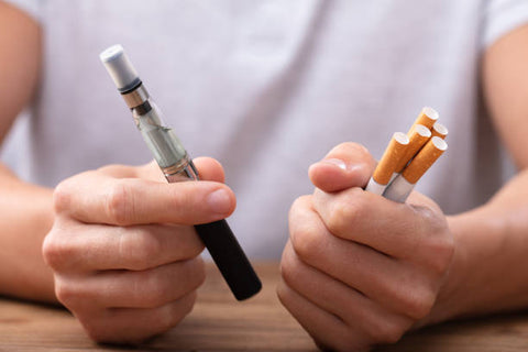 Disposable-E-Cigarette-vs-Cigarette