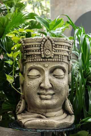 Transform Your Outdoor Space with These Zen Garden Ideas-stone statue