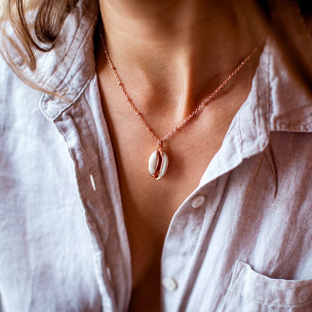 Rose Gold Shell Necklace