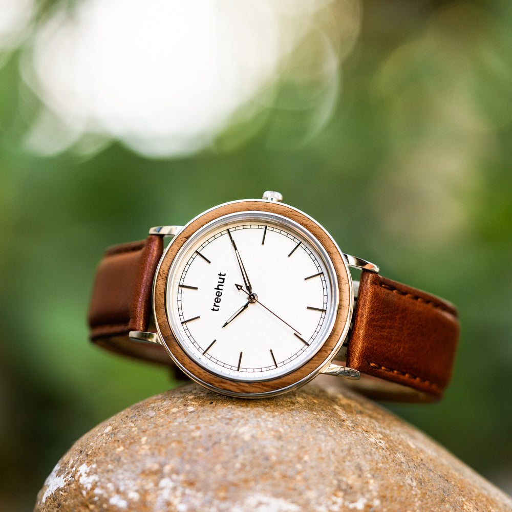 Bay Walnut White Cognac Leather