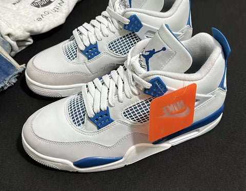 Air Jordan 4 Military Blue wird 2024 veröffentlicht.