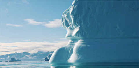 A view of an huge ice