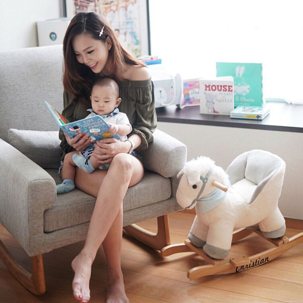 How to Choose a Nursing Chair for Breastfeeding