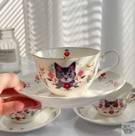 Tasse en porcelaine classique avec joli Minou | Théières à la folie