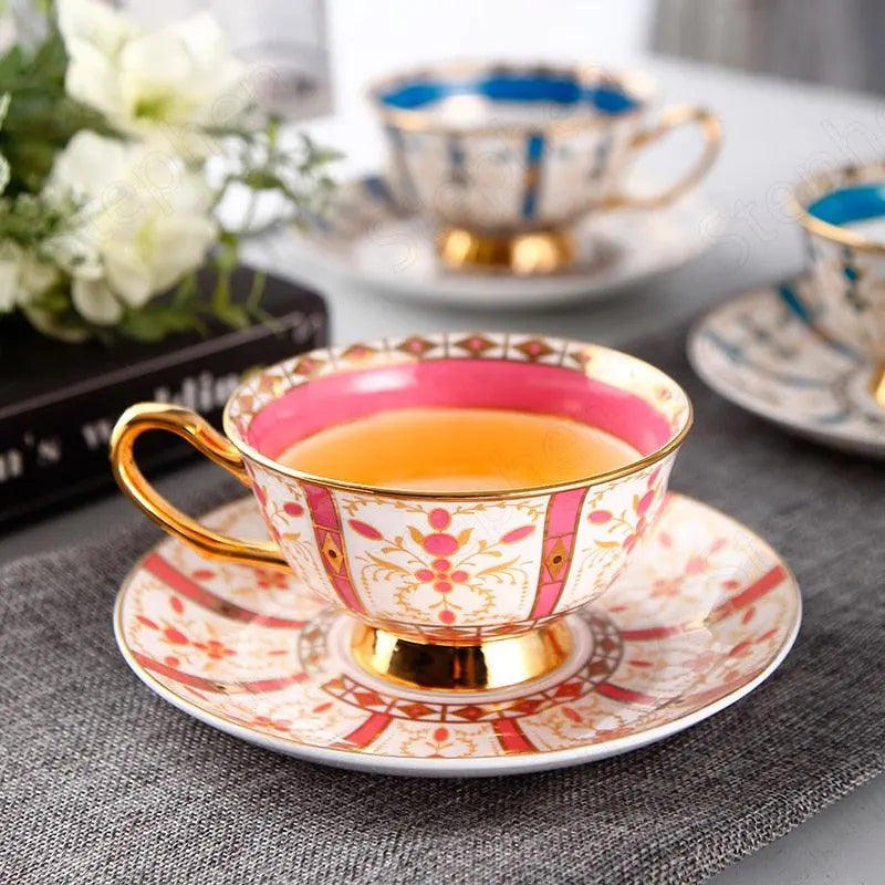 ​Tasse porcelaine rose ou bleue motifs rayonnant  |  Théières à la folie