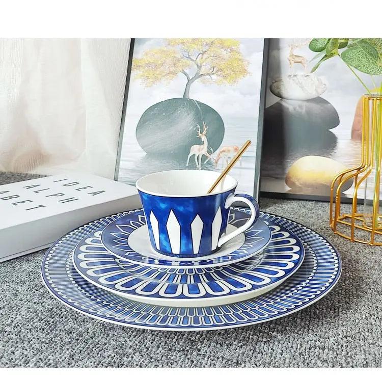 ​Tasse porcelaine bleu outremer  |  Théières à la folie