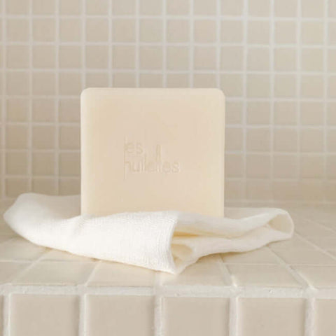 Les Huilettes Extra-gentle Solid Soap For Sensitive Skin