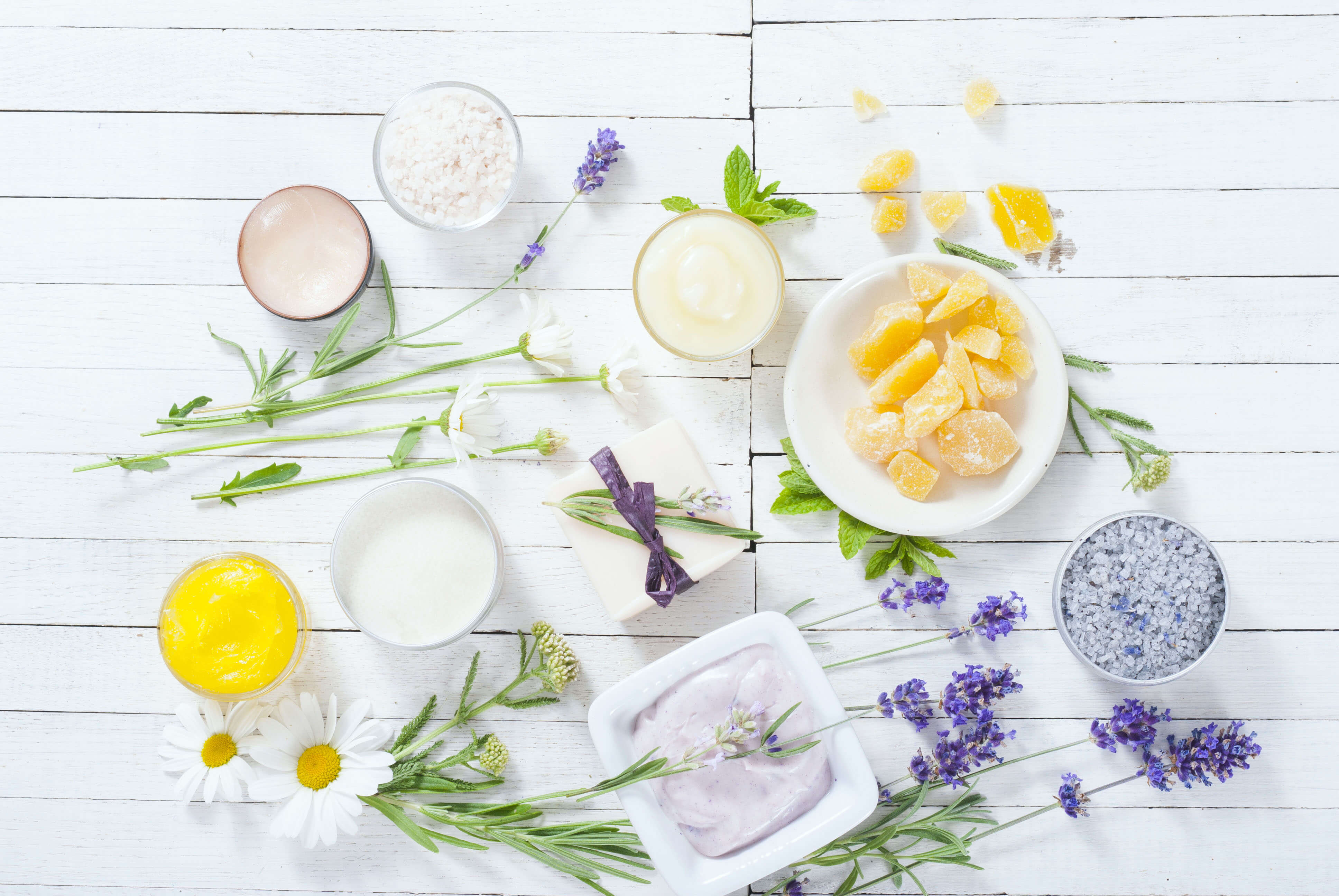 3 Natural Ways to Manage Acne In Spring
