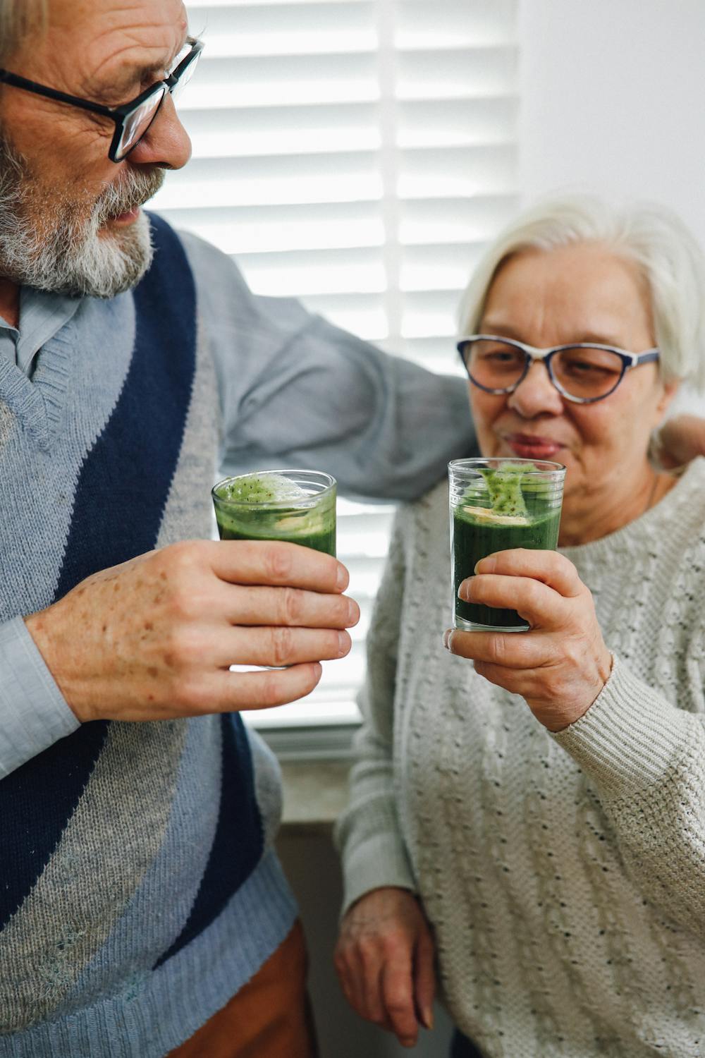 Couple drinking Superfoods