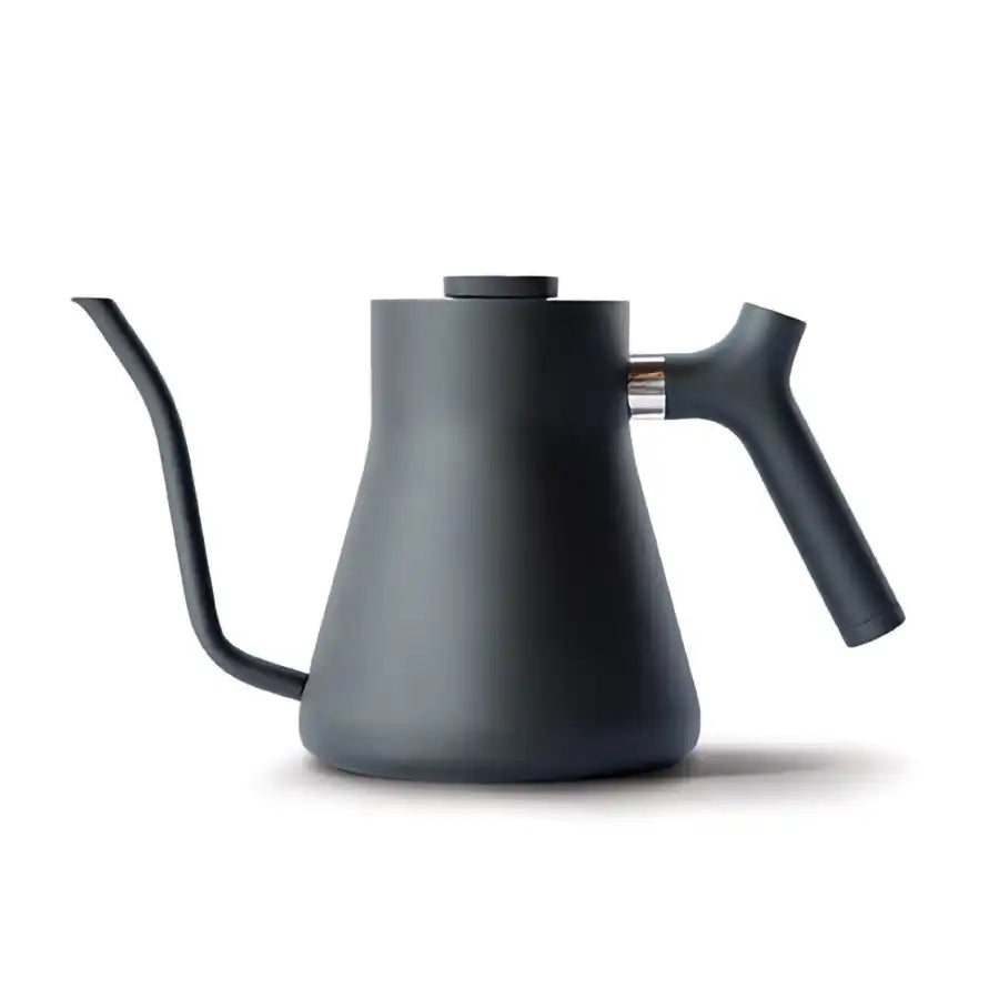 https://cdn.shopify.com/s/files/1/0667/4599/1448/products/ground-coffee-society-fellow-stagg-kettle-matte-black.webp?v=1693897662&width=1000