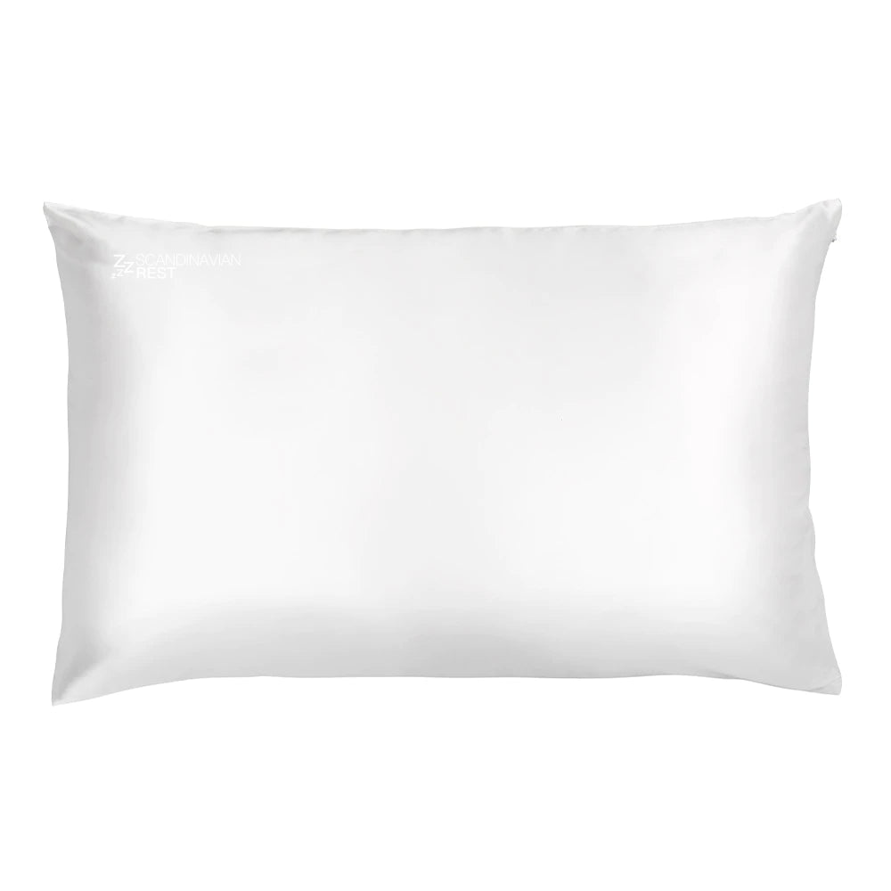 The Anti-Acne™ Silk Pillowcase - ScandinavianRest product image