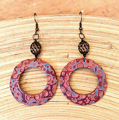 photo shows finished earrings