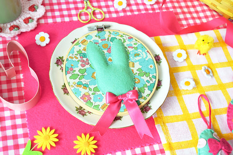 Easter hoop with fabric