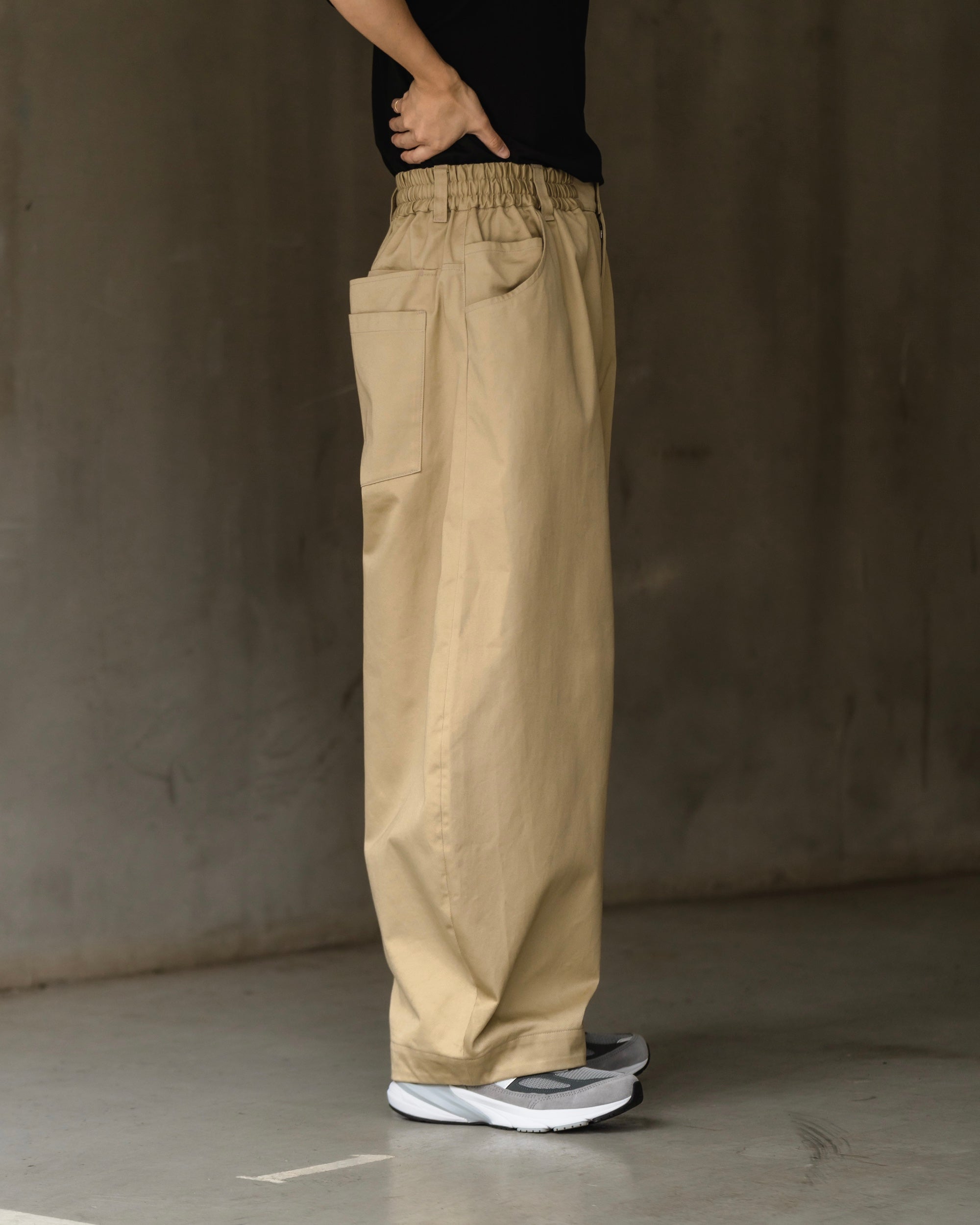 CLESSTE MASSIVE PANTS ベージュ