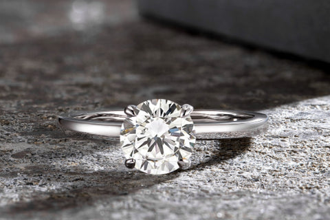 1.5 carat classic round cut moissanite diamond ring