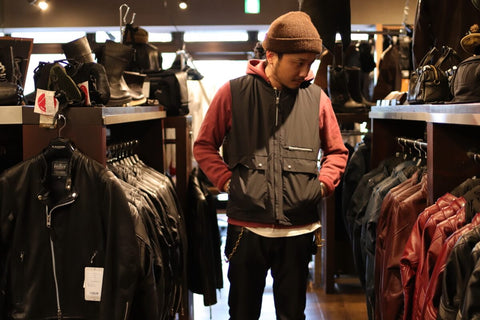 LAYER VEST ①