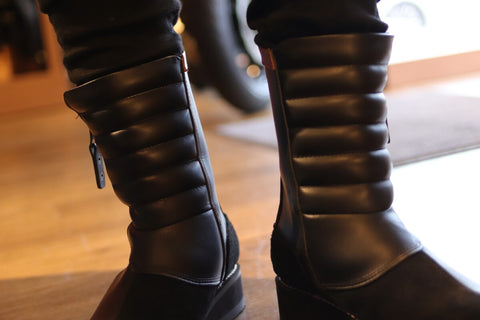Raptor boots ③