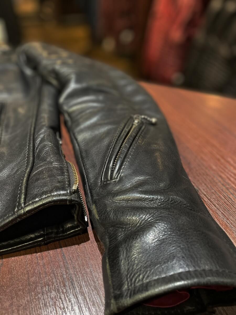 Custom made_Leather jacket_Aging_Sleeves_Wrinkles