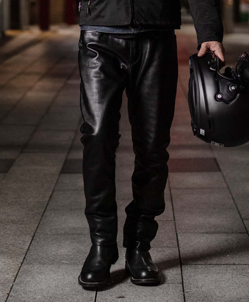 LEATHER SLIM PANTS / ブラック – カドヤ公式オンラインショップ