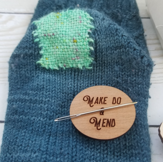 Darning & Mending Loom – Knotty Knit