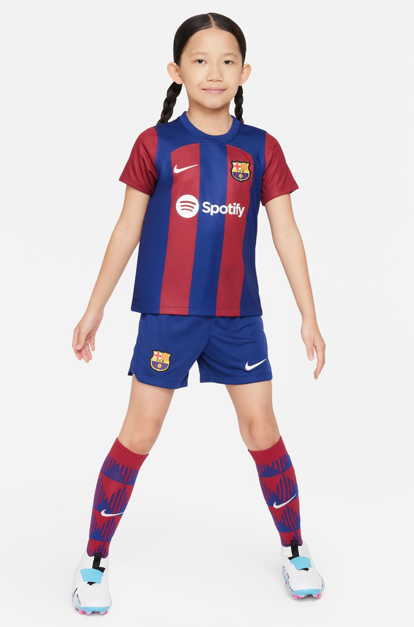 FC Barcelona home Kit 23/24 - Younger Kids – Barça Official Store Spotify  Camp Nou