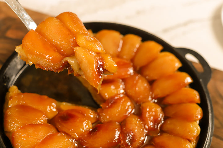 Christmas dinner desert recipe caramel apple skillet