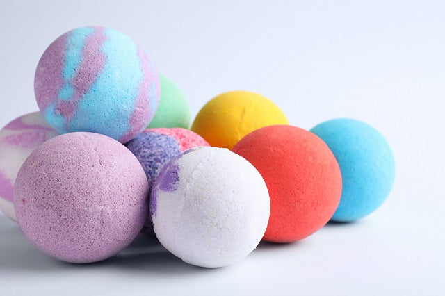 balls of bath bombs