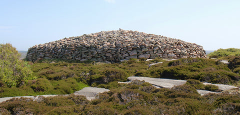 Burial stone mound