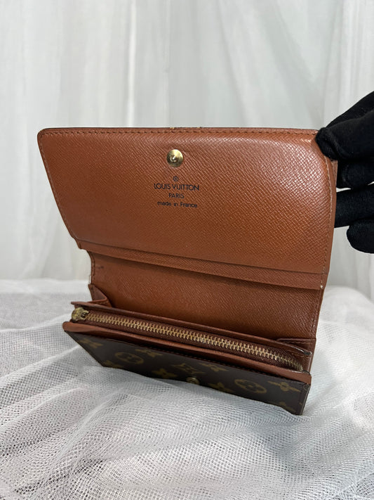 Monogram Sarah Portefeuille Long Wallet – The Brown Bag Boutique