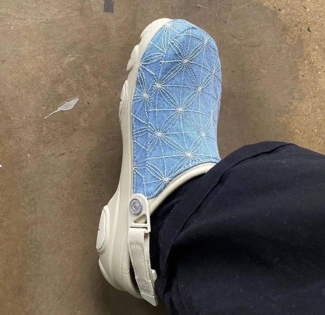 No "Holey Shoes" on these "Holey Shoes"? Levi's x Crocs Coming This Month! - croc lights