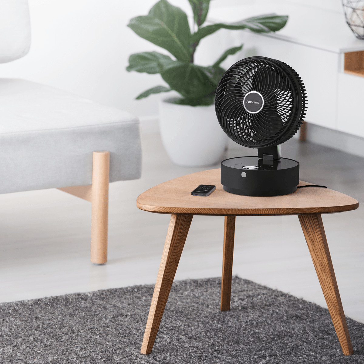 BLACK+DECKER Turbo Desk Fan – Electric Portable 7 Inch Table Fan with  Adjustable Tilt for Quiet Cooling, Black