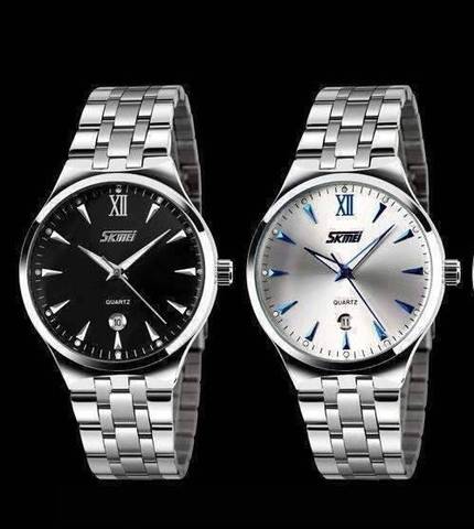 black silver stainless steel men's watch timepiece