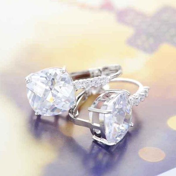Pure - IOBI Crystals Royal Diamond Drop Earrings – Feshionn IOBI