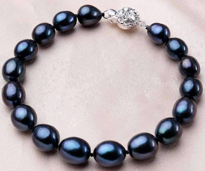 black freshwater pearl bracelet