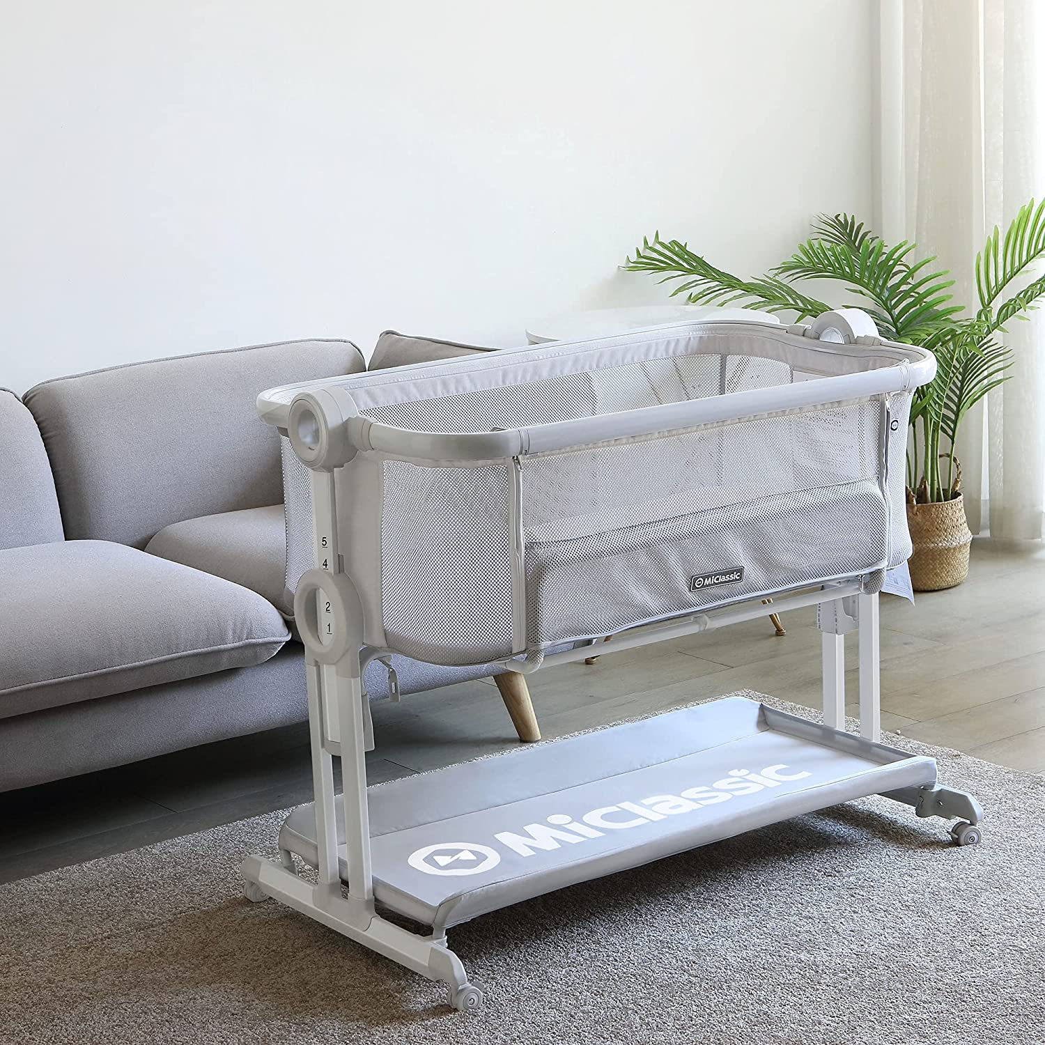 Miclassic bedside hot sale crib travel bassinet