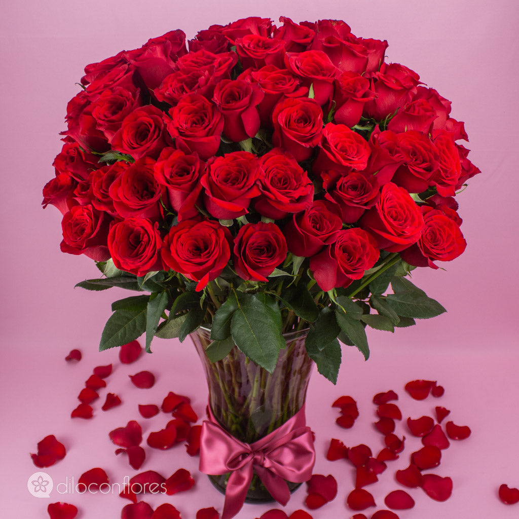 100 rosas rojas en jarrón - Envíos a domicilio en todo Monterrey – Dilo con  Flores