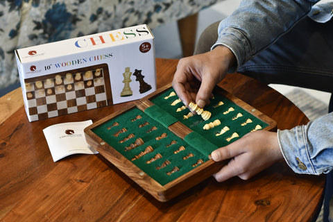 Portability of magnetic chess set