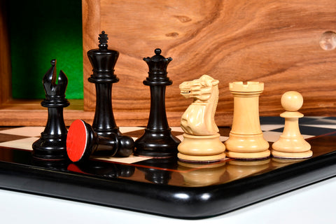 The Staunton Series Jaques Pattern Chess Set in Ebony Boxwood